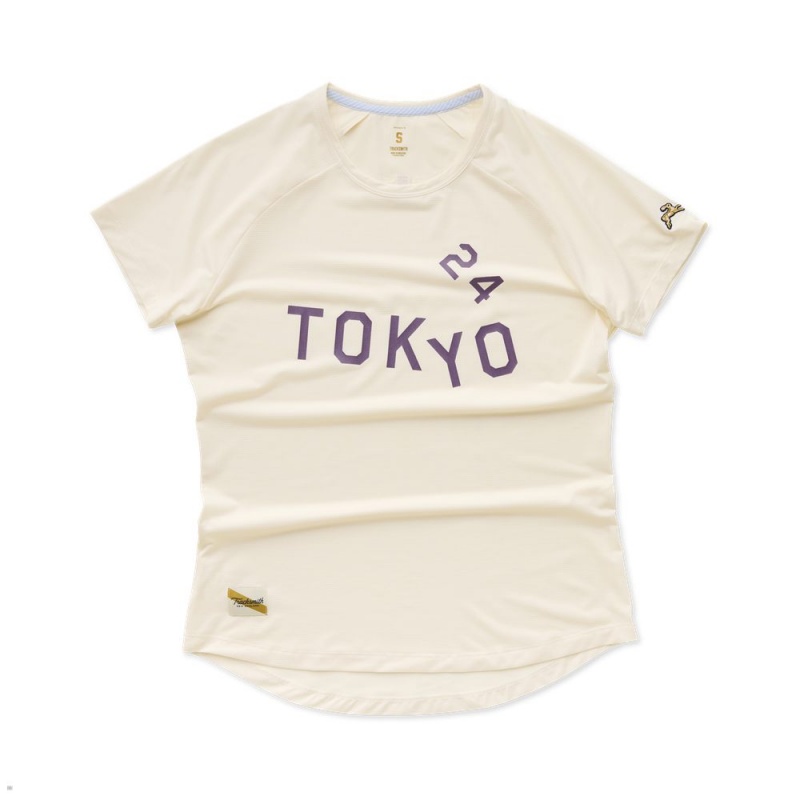 White Tracksmith Tokyo Women\'s Tee | SPFZG-1285